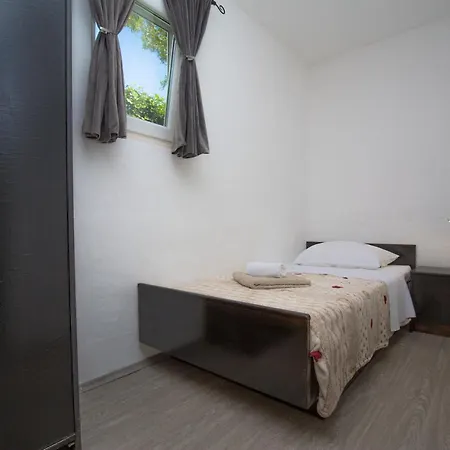 Holiday House El Dorado!! * Primosten